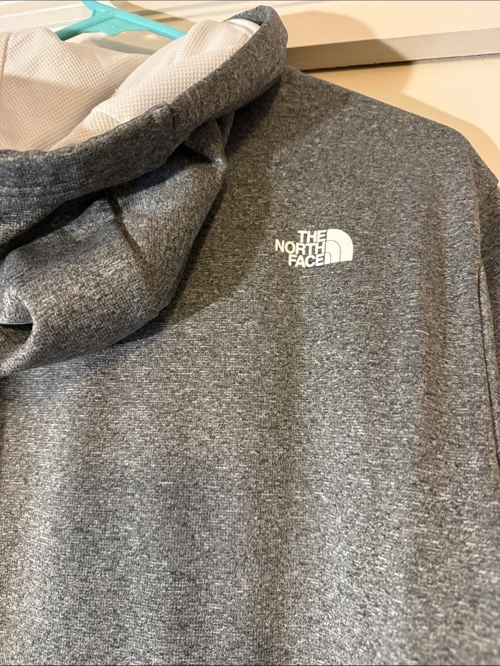 The North Face Hoodie - Men's Large